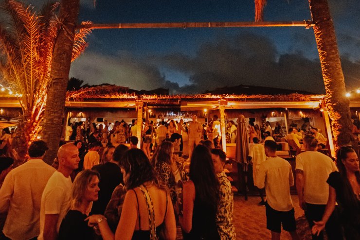 Beats & Eats: Beachouse Ibiza | Playa d'en Bossa