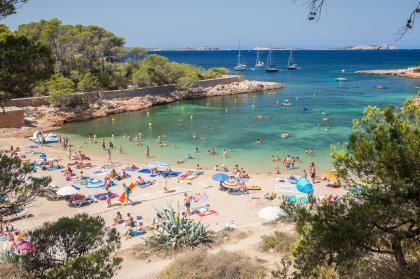 Der Strand der Cala Gracio, Ibiza