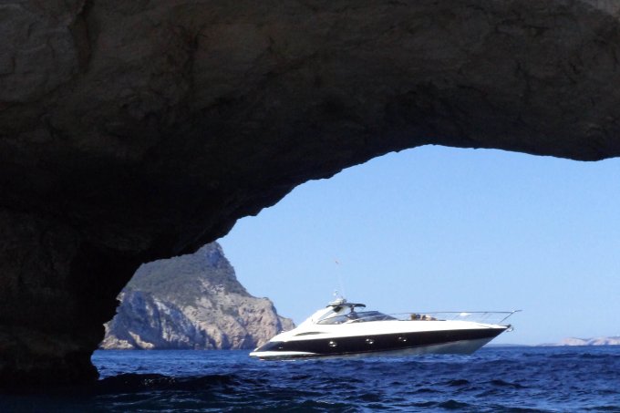 Boats Ibiza - Sunseeker for 12 passengers