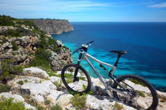 guided mountain bike tour Ibiza